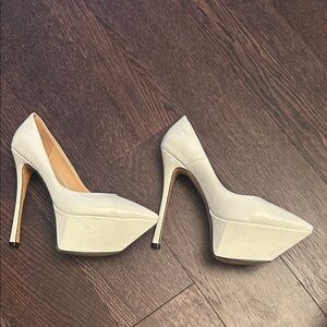 Sexy White Platform high Heels size 7.5